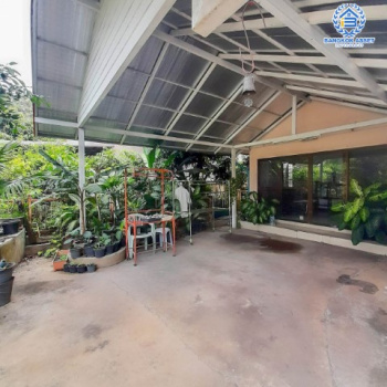 *****บ้านเดี่ยวมือสองย่านนนทบุรี ม.ชลลดา บางบัวทอง เนื้อที่กว้างขวางมากถึง 83 ตร.ว. ฟังก์ชัน 5 ห้องนอน 4 ห้องน้ำ ที่จอดรถ 4 คัน จากแบรนด์ L&H ฟรี! เครื่องปรับอากาศ 6 เครื่อง บ้านกว้าง พื้นที่ใช้สอยเยอะ ตั้งอยู่บนทำเลแห่งการเดินทาง ใกล้รถไฟฟ้าสายสีม่วง "สถานีบางพลู" และจุดขึ้นทางด่วน "งามวงศ์วาน" จองเลย!